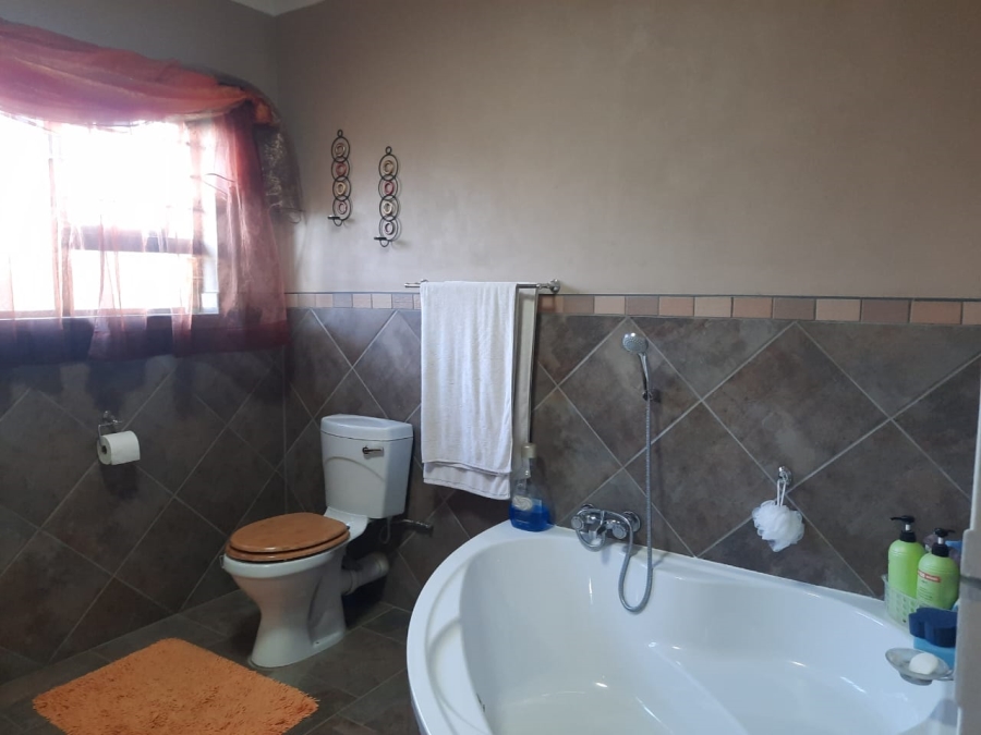 2 Bedroom Property for Sale in Deneysville Free State